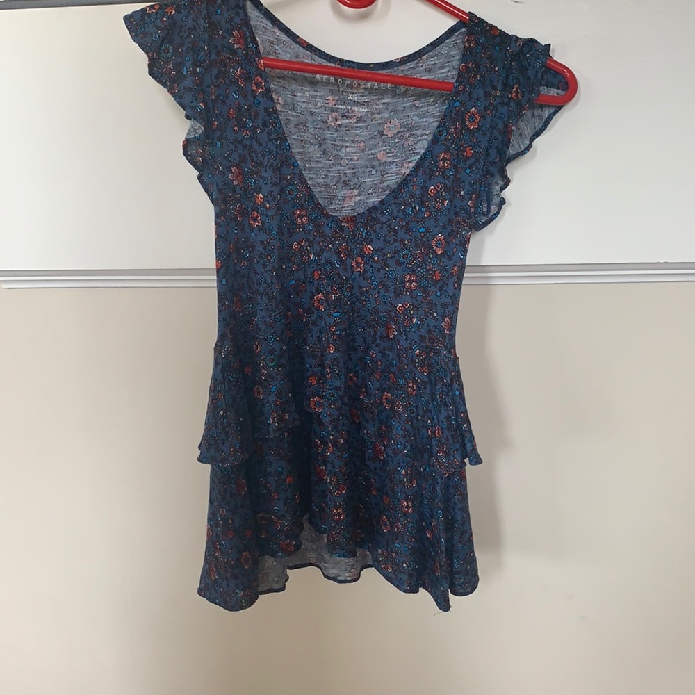 Aeropostale floral flowy top